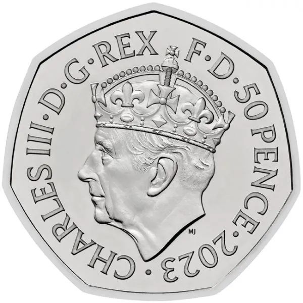 III. Károly koronázása 2023 brit 50 penny réz-nikkel pénzérme díszcsomagolásban