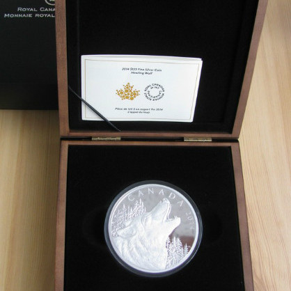Üvöltő Farkas / Howling Wolf 0,5 kg proof ezüst pénzérme Üvöltő Farkas / Howling Wolf 0,5 kg proof ezüst pénzérme
