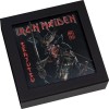 Iron Maiden Senjutsu 2022 2 uncia Cook-szk obszidián-fekete ezüst pénzérme - CSAK 999 példányban! Iron Maiden Senjutsu 2022 2 uncia Cook-szk obszidián-fekete ezüst pénzérme - CSAK 999 példányban!