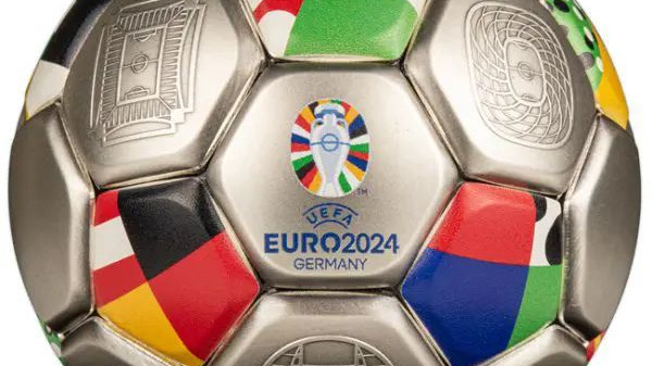 UEFA 2024 futball EB ezüst érme